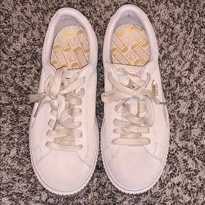 WORN ONCE! Suede Puma Sneakers